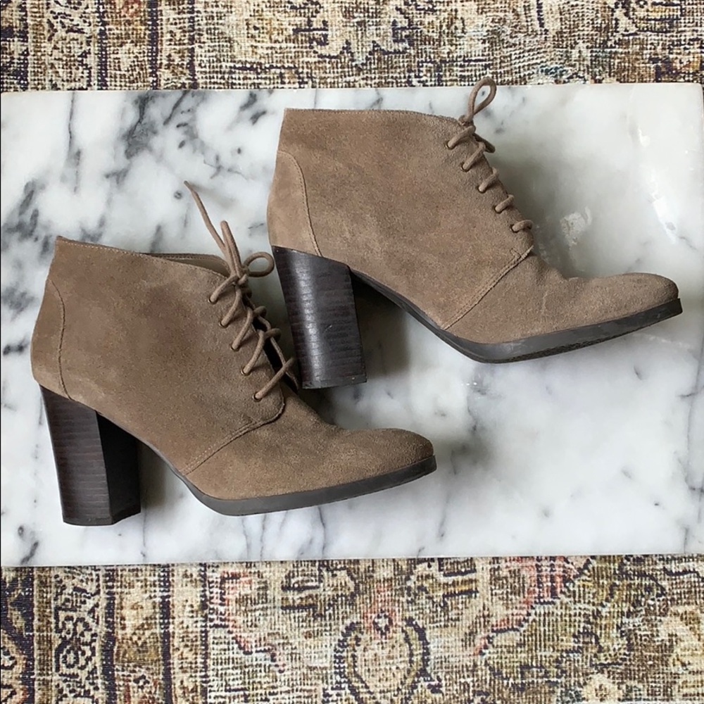 Franco Sarto Wenda taupe suede lace up heeled boot